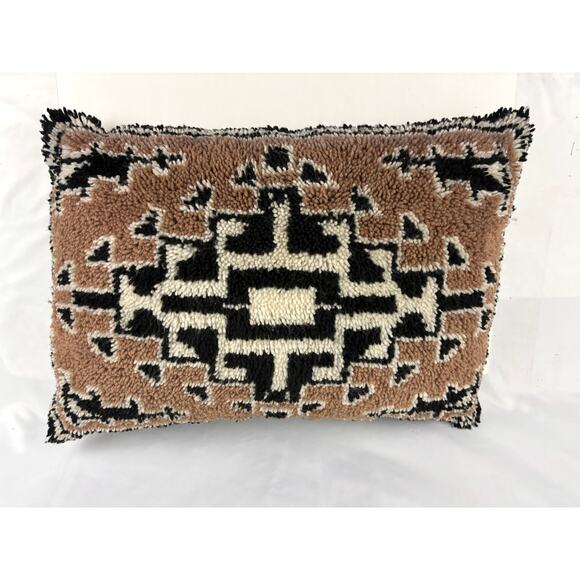 Vintage Navajo Rug Decorative Pillow Native American Hand Woven Hooked 27